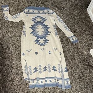 NEW -Jessica Simpson Western Blue and Cream Long Sleeve Duster Cardigan